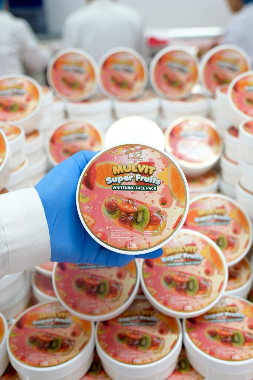 P&Z Mulvit Whitening Face Pack